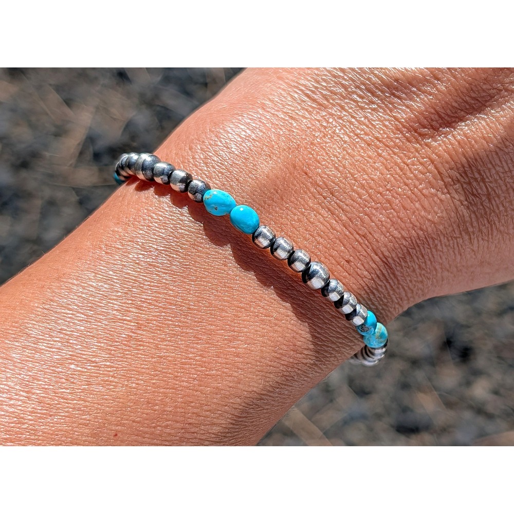Navajo Style Bracelet Hand-Strung Turquoise Native American Jewelry 7.75‎ **